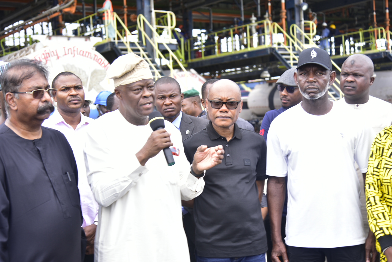 Lifting of petrol from Dangote Refinery marks return to industrialisation, local refining – FG